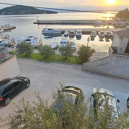 Apartman Nina Kali Exteriör bild