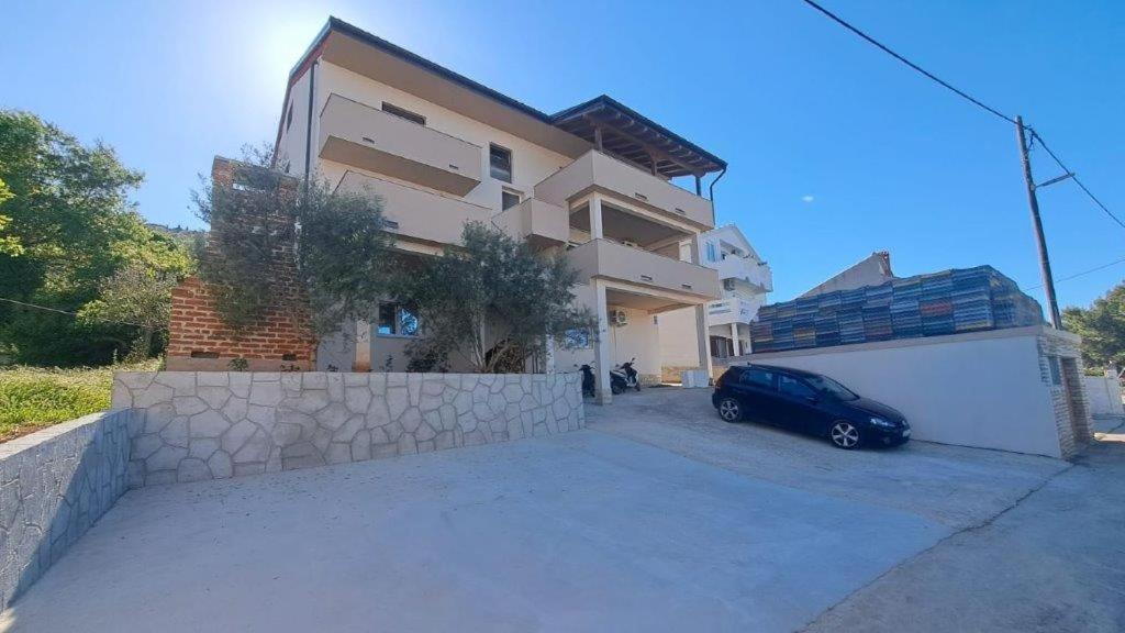 Apartman Nina Kali Exteriör bild