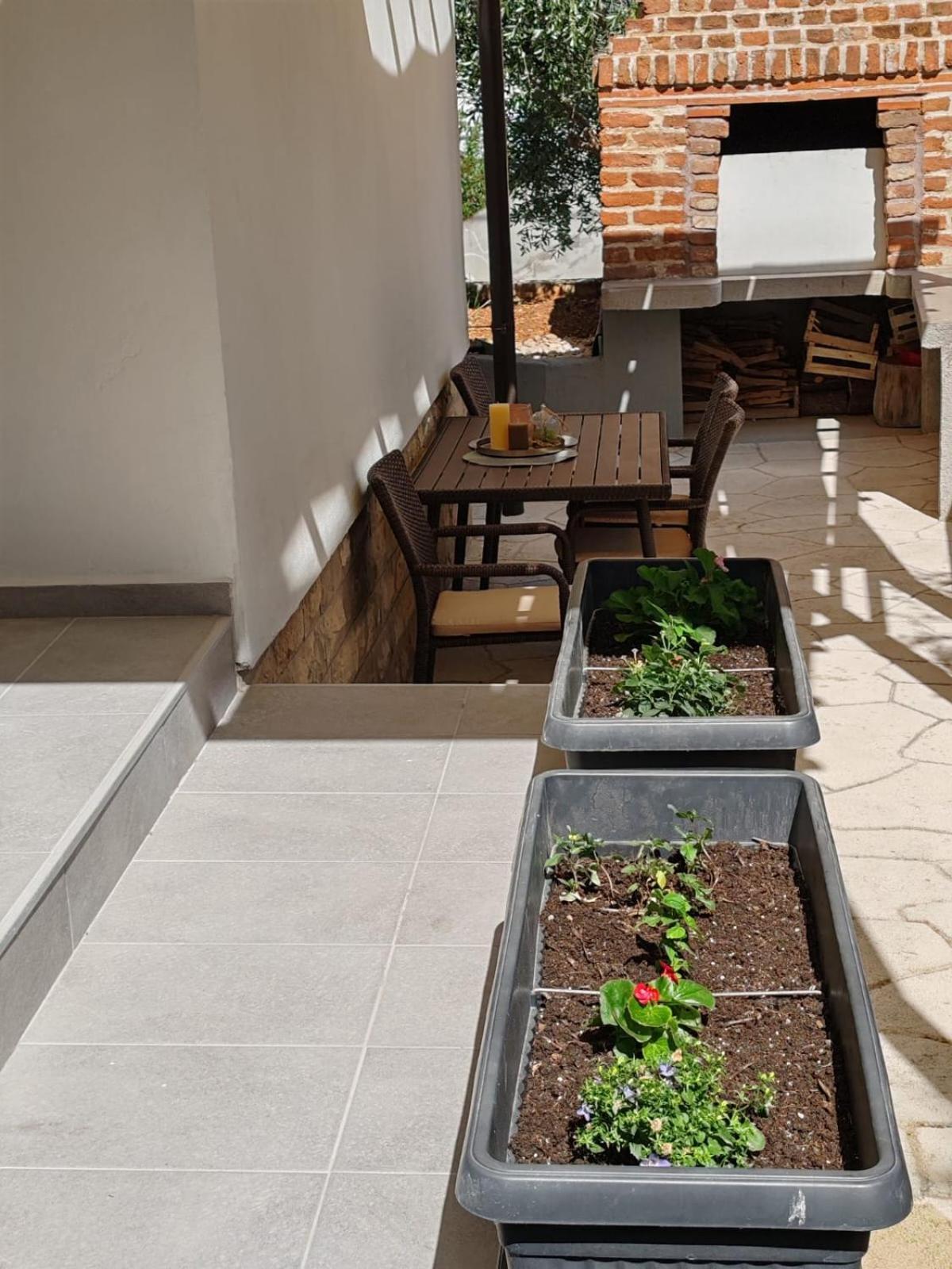 Apartman Nina Kali Exteriör bild